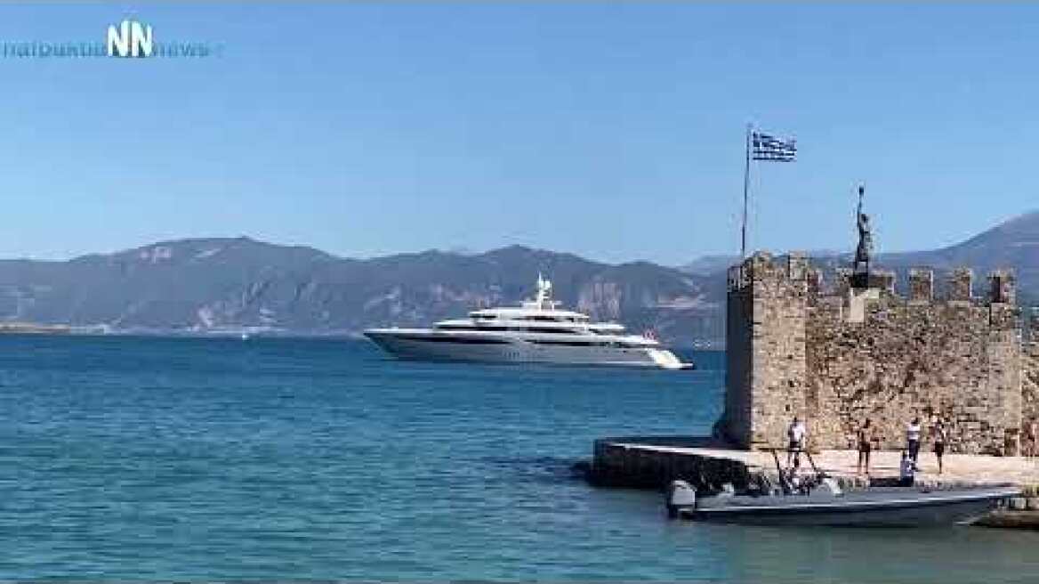 O'PTASIA:Ένα από τα μεγαλύτερα γιοτ που κατασκευάστηκε από Ελληνικό ναυπηγείο στη Ναύπακτο.