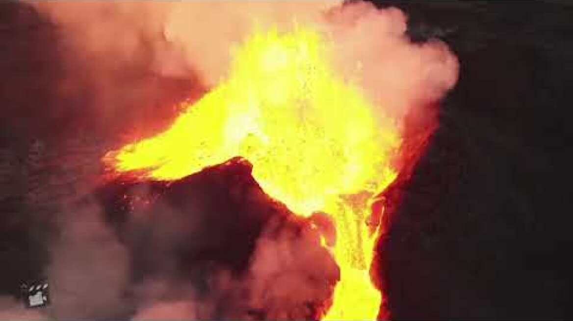 Εκπληκτικό timelapse ηφαιστείου στην Ισλανδία από drone 