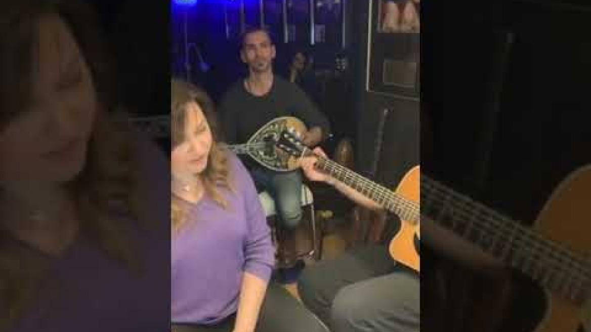 Η Καίτη Γαρμπή είναι η θεά των live στο Instagram