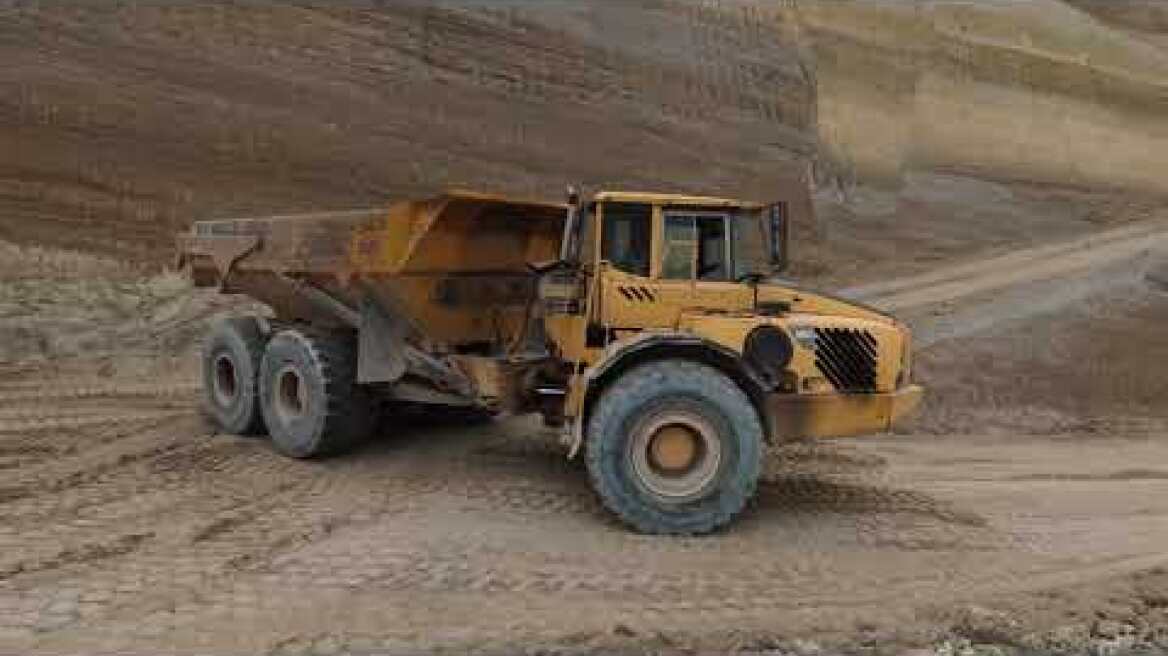 Ισθμός Κορίνθου #aerial #fpv #caterpillar #cat #construction