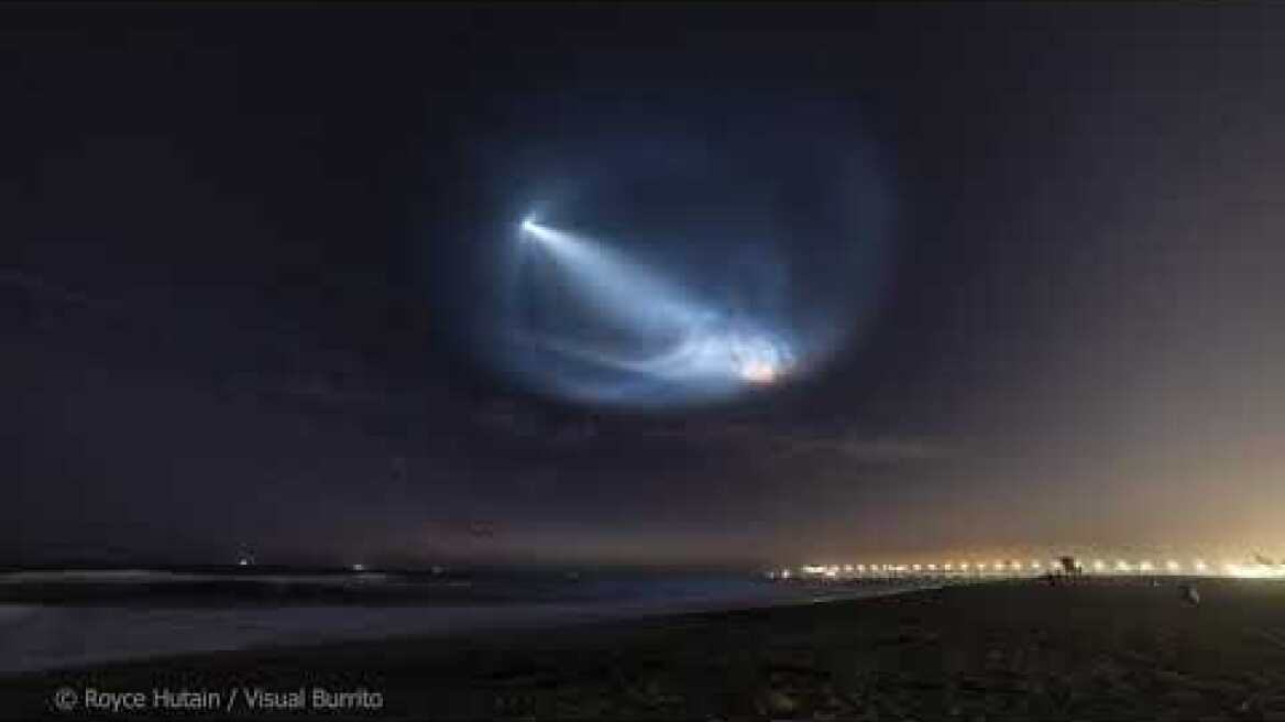 Time lapse of the SpaceX Falcon 9 rocket launch from Huntington Beach, CA - 4K version