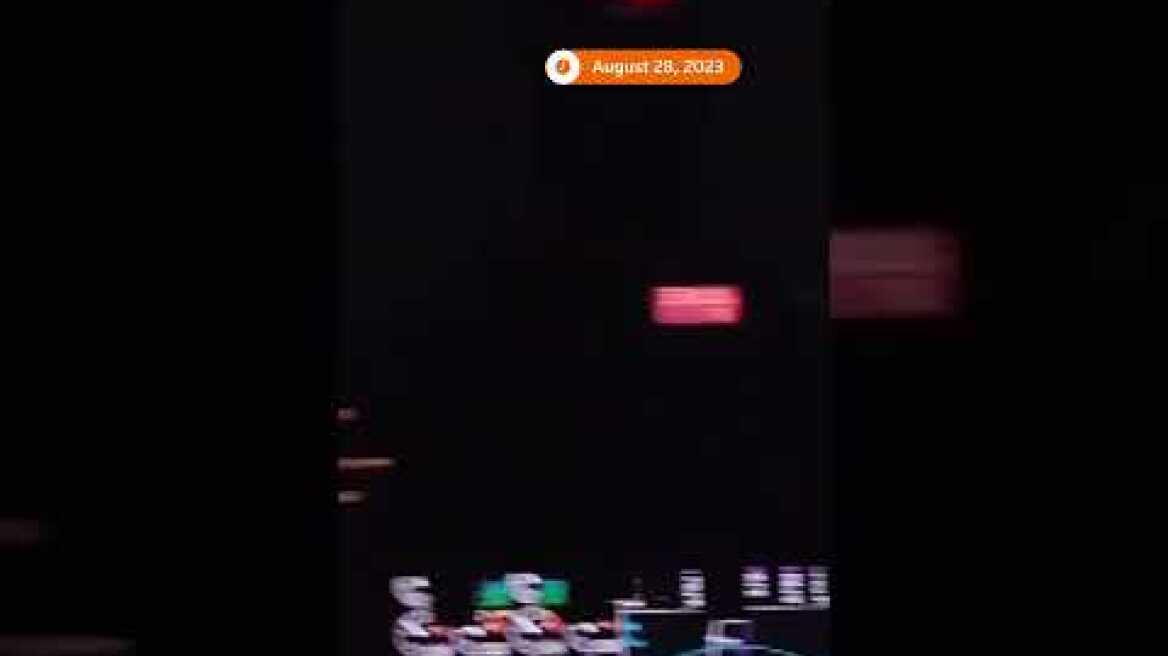 Video shows St Elmo's fire phenomenon on plane nose