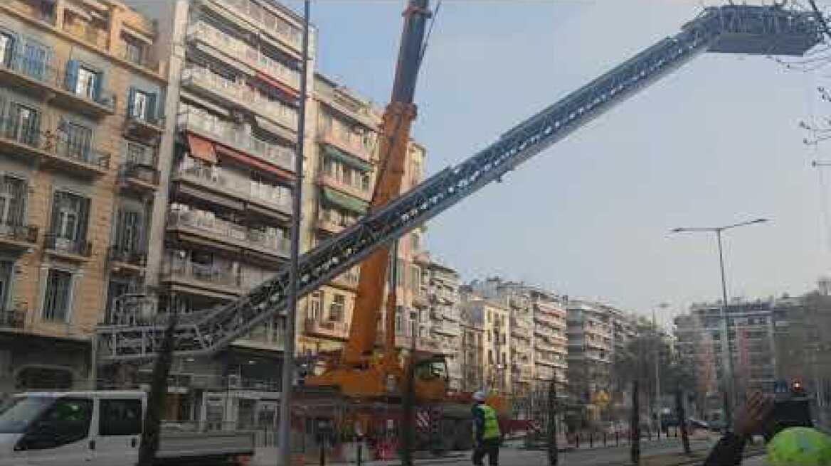 Θεσσαλονίκη: Τοποθετούνται οι κυλιόμενες σκάλες στον σταθμό της Αγίας Σοφίας