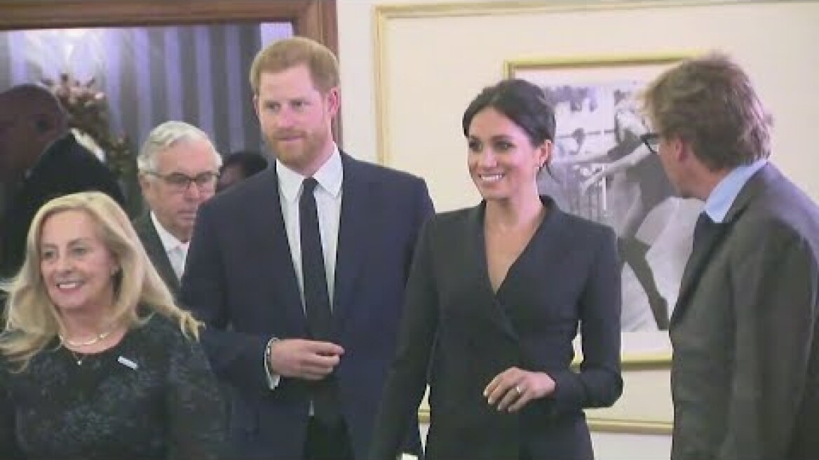 Harry and Meghan arrive in style to watch hit musical Hamilton