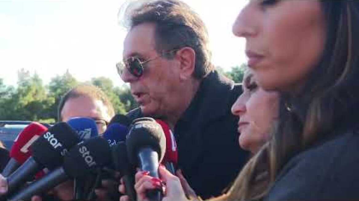 Ο Χρήστος Φωτίδης στο τελευταίο αντίο στον Γιώργο Παπαδακη