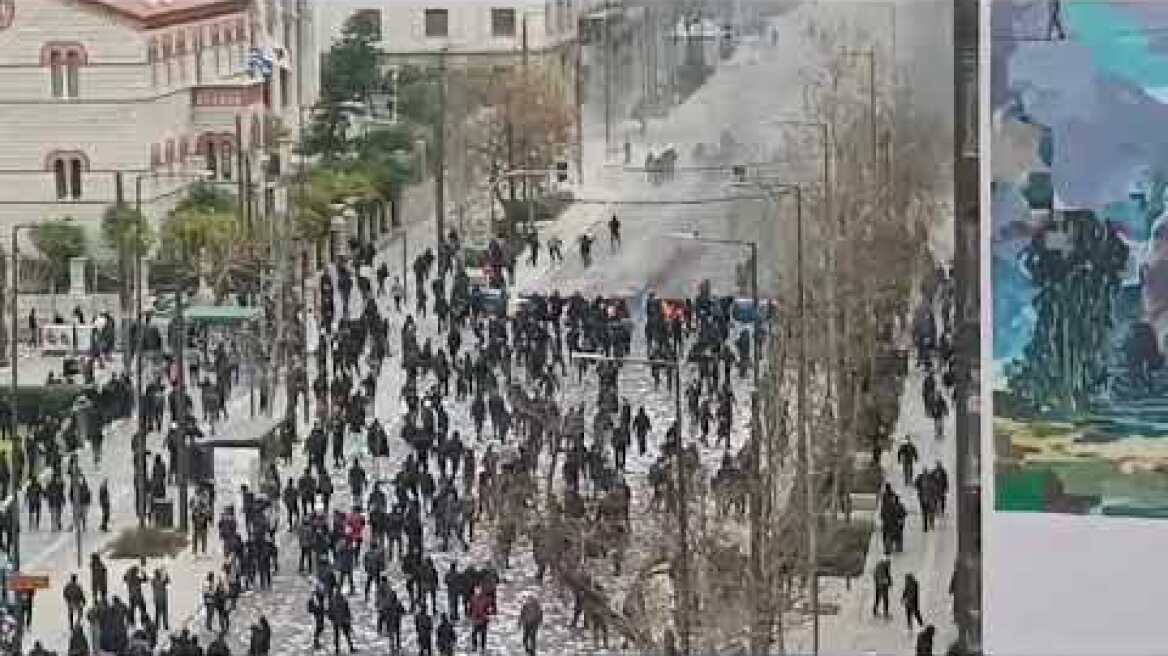 Οδομαχίες στα Προπύλαια
