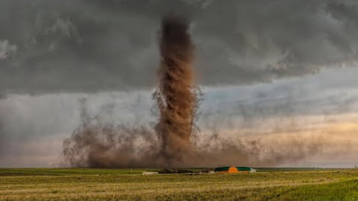 Silné tornádo zasáhlo Moravu v České republice || 24.06.2021
