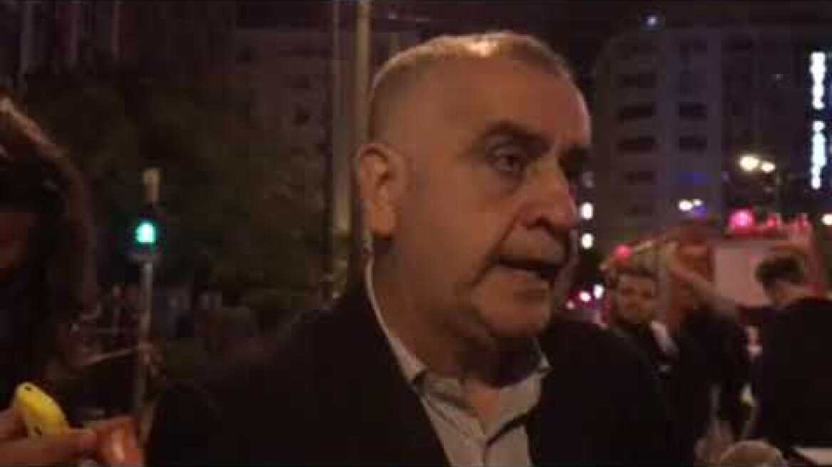 Επίθεση με μολότοφ στο Α.Τ. Ομόνοιας - Τέσσερις αστυνομικοί τραυματίες