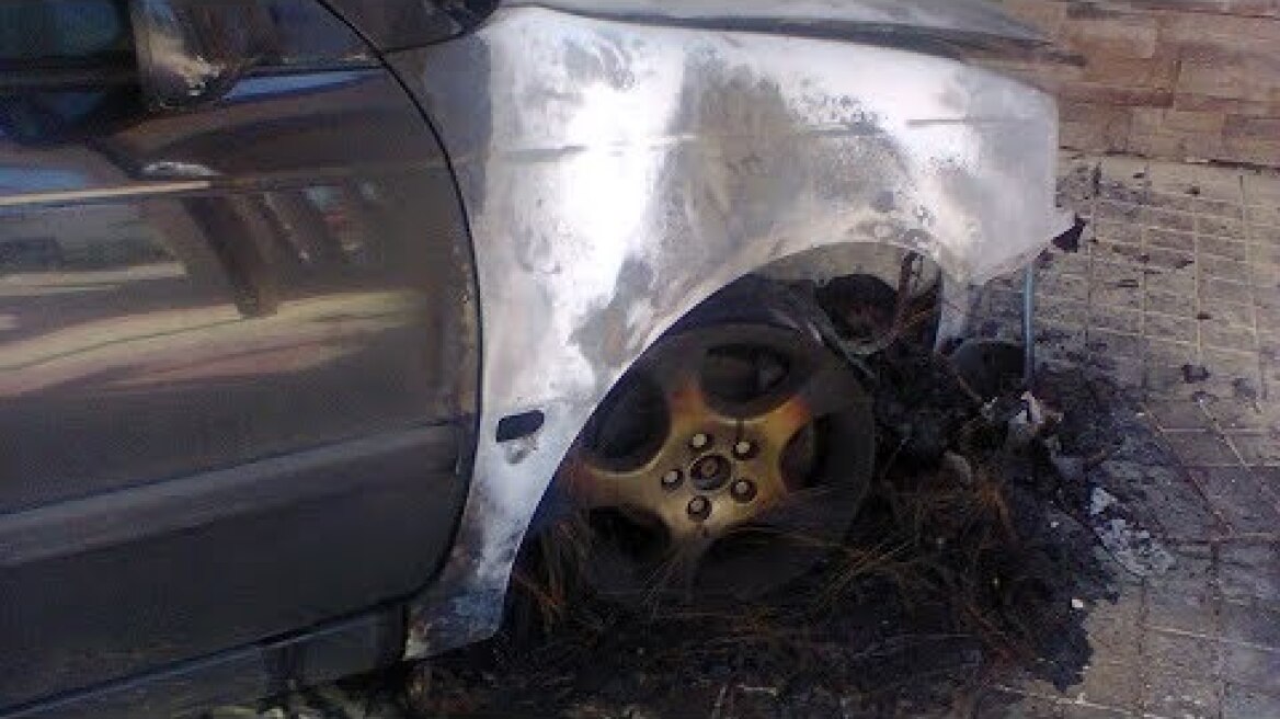 Επίθεση με εκρηκτικό μηχανισμό στο αυτοκίνητο του προέδρου της τοπικής κοινότητας Μουρικίου