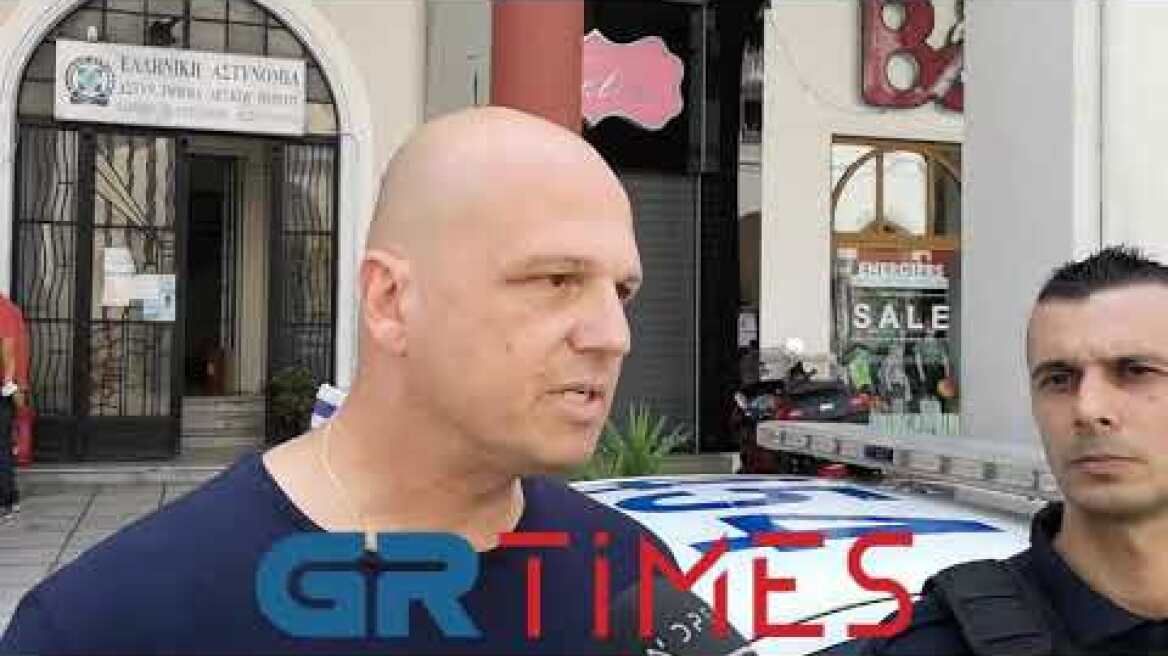 Βούτηξε στη θάλασσα για να αποφύγει τη σύλληψη - Τι λέει ο αστυνομικός που τον εβγαλε