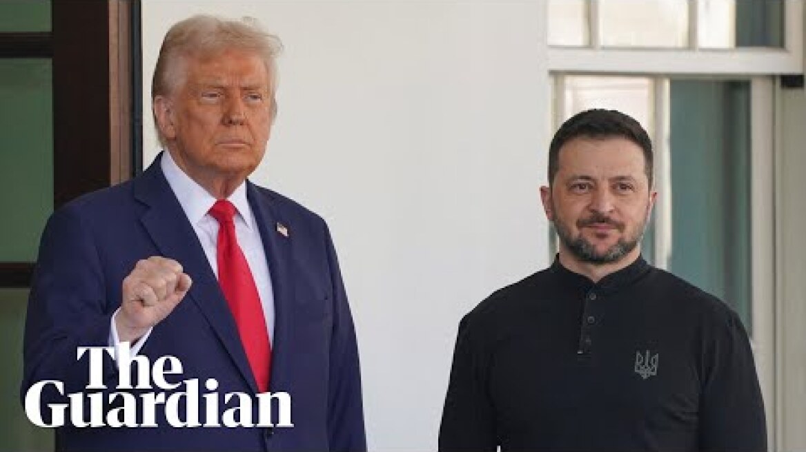 Ukraine's president Volodymyr Zelenskyy arrives at the White House