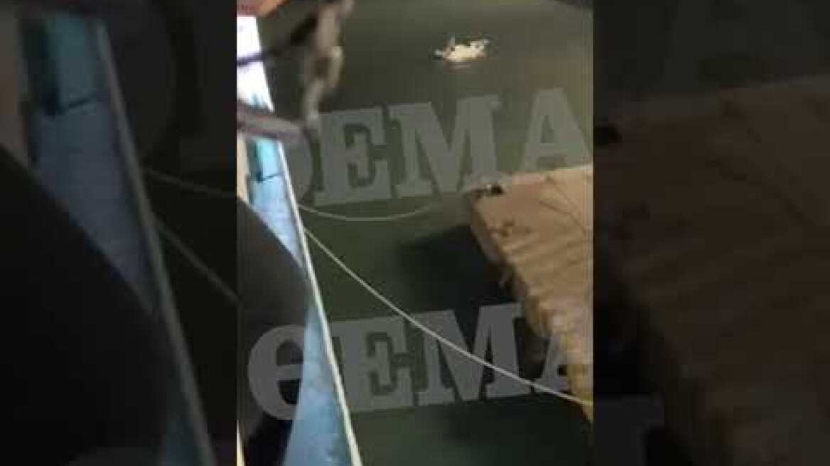 Άνδρας πνίγηκε στο λιμάνι του Πειραιά, στην προσπάθειά του να προλάβει το πλοίο