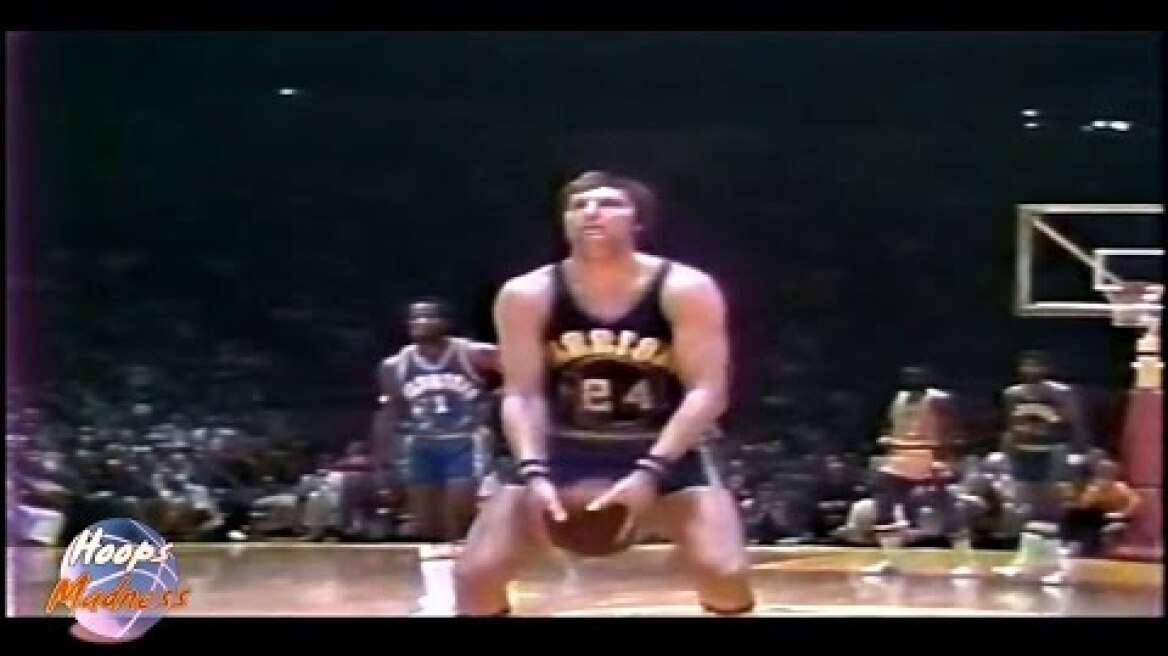 Rick Barry's Granny Style Free Throw!