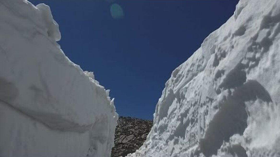 The Cretan mountain Psiloritis resembles Antarctica - Drone video / O Ψηλορείτης  θυμίζει Ανταρκτική