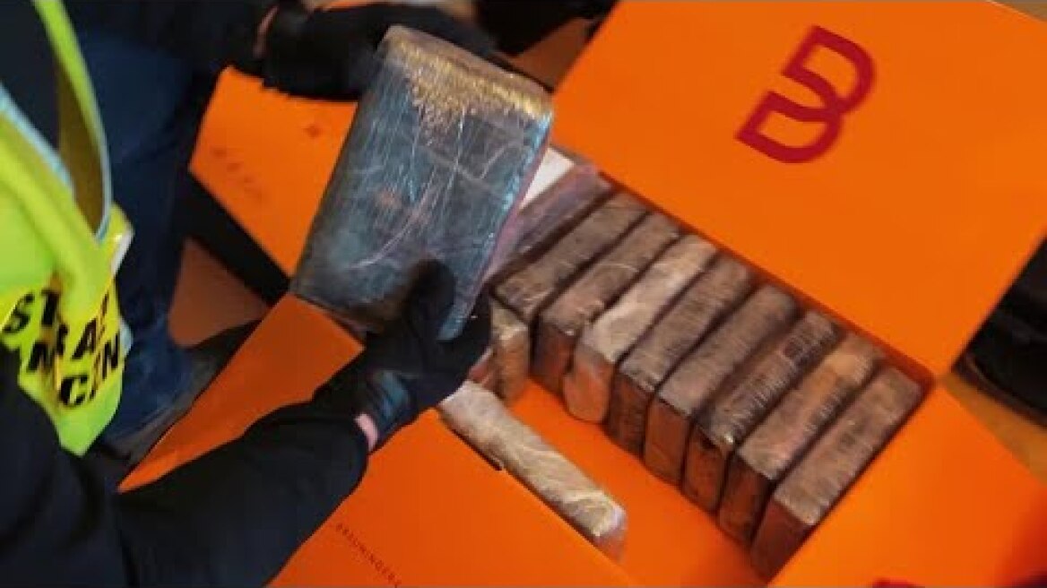 Polish border guards find cocaine worth $15 million on seabed | REUTERS