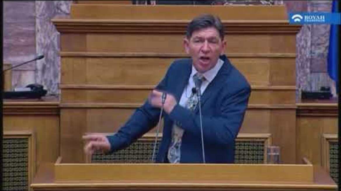 Εκτός ύλης (Off Syllabus). "Τα πάντα ξεκινούν από τις αξίες." (Απόσπασμα θεατρικού έργου)