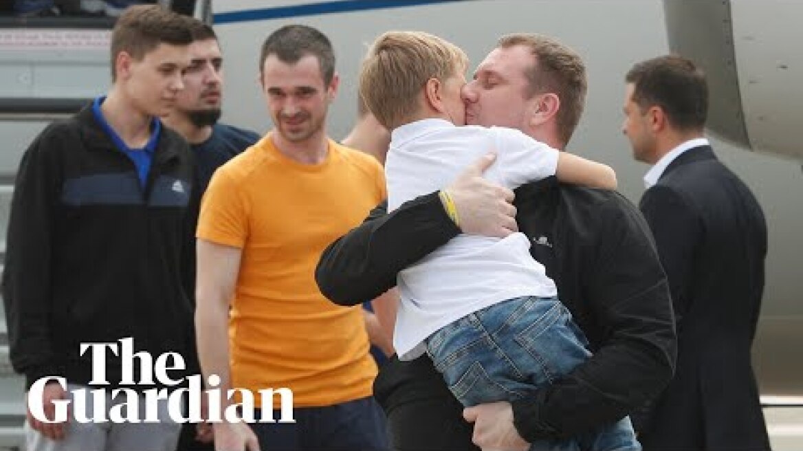 Released prisoners met by family after Ukraine-Russia exchange