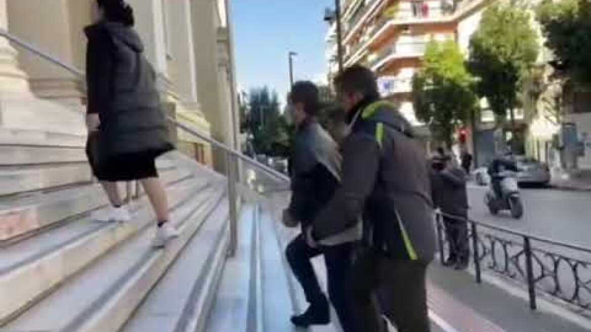 Πάτρα: Στον Εισαγγελέα ο κατηγορούμενος από ασθενή νοσηλευτής για βιασμό