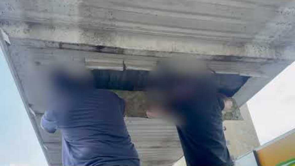 Κοκαΐνη αξίας 5,5 εκατ. ευρώ εντοπίστηκε σε κοντέινερ στο λιμάνι της Θεσσαλονίκης Εξαρθρώθηκε εγκληματική οργάνωση τα μέλη της οποίας διακινούσαν μεγάλες ποσότητες κοκαΐνης