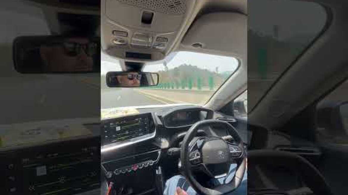 Technology Peugeot lane assist #peugeot #peugeot2008 #love