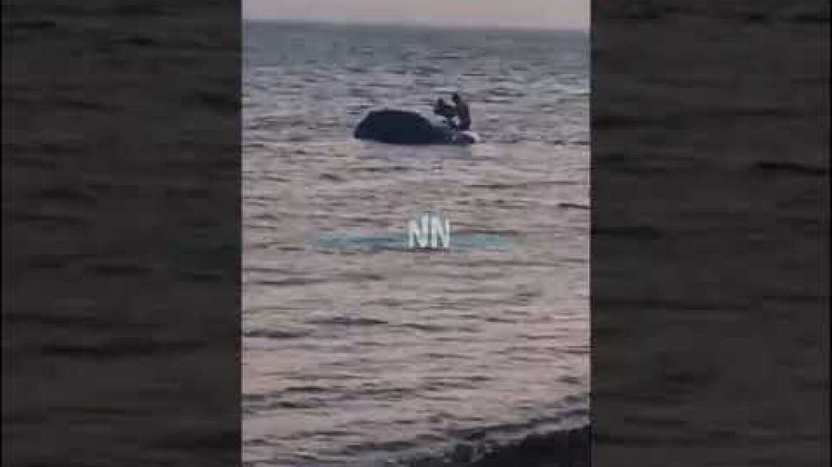 Μυτιλήνη: Αυτοκίνητο έπεσε στη θάλασσα