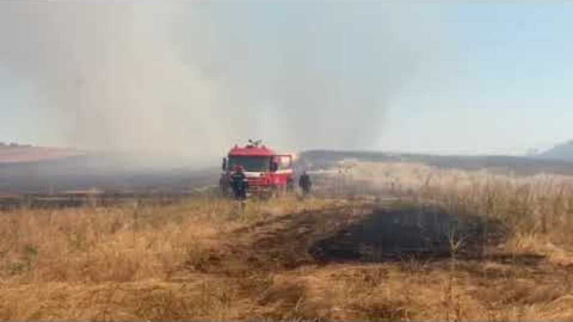 Φωτιά στο Βελεστίνο