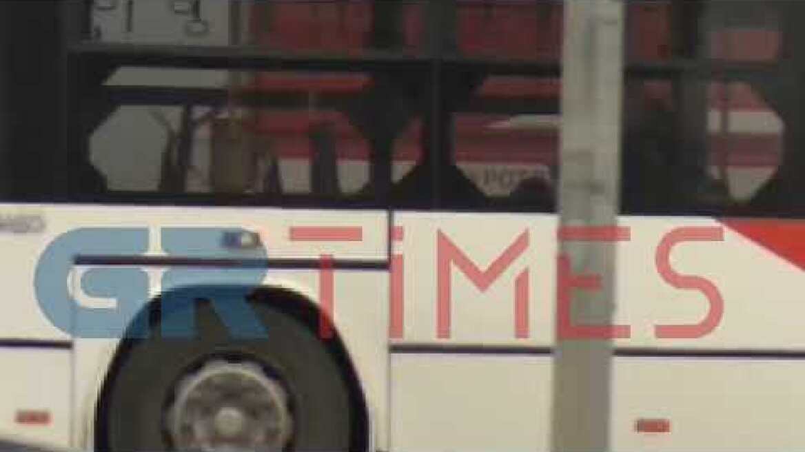 φωτιά σε πολυκατοικία