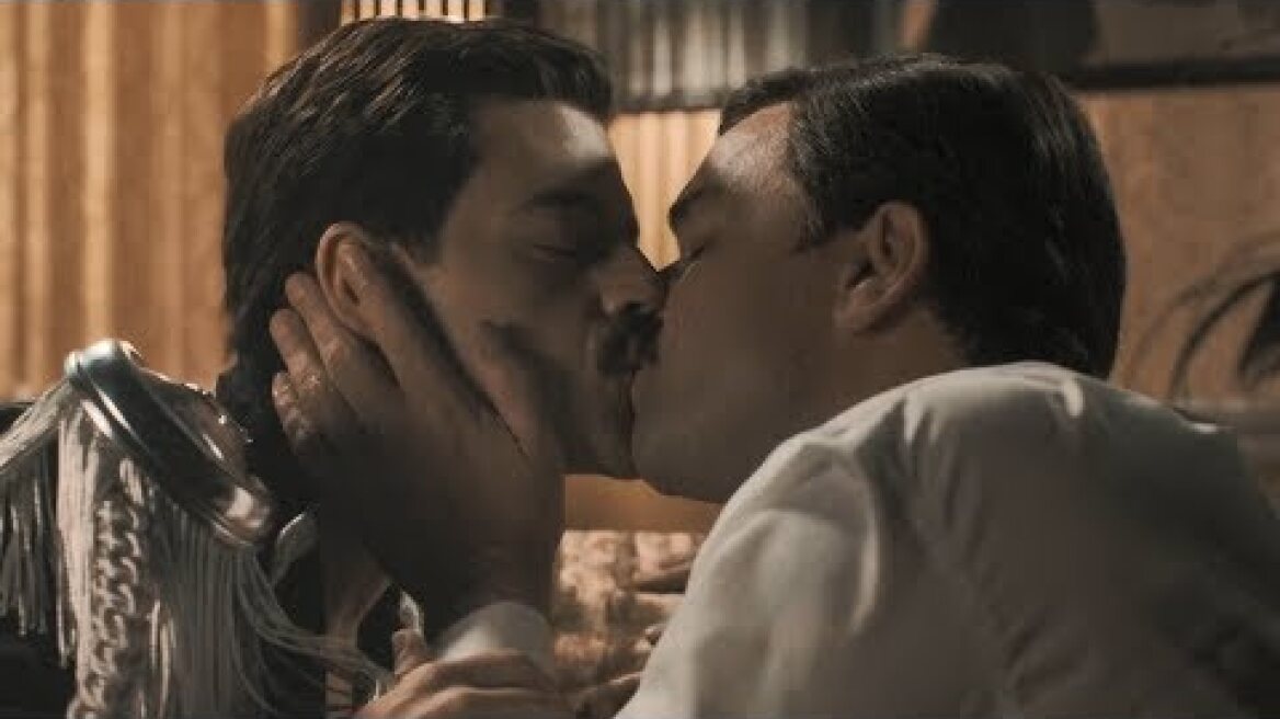 Bohemian Rhapsody / Kiss Scene (Rami Malek and Aaron McCusker)