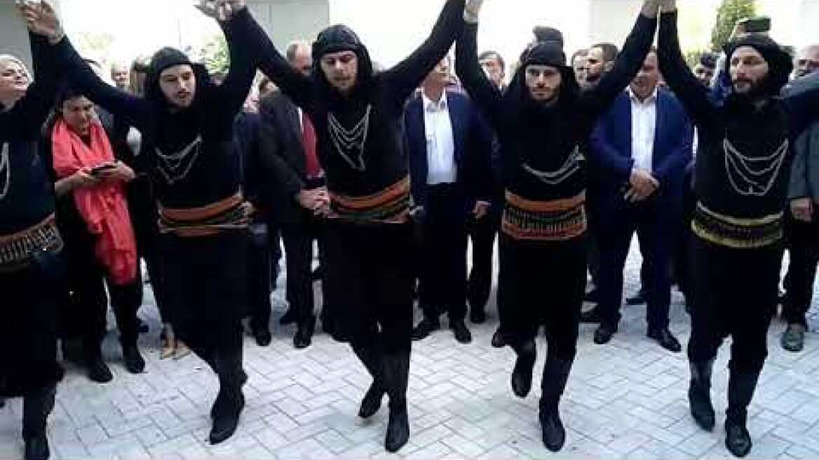 kozan.gr: Με Σέρα και ποντιακά τραγούδια, η υποδοχή του Αλέξη Τσίπρα