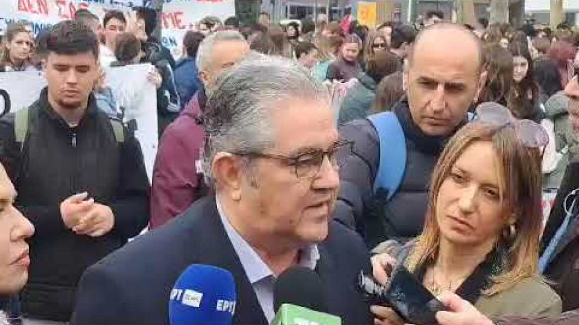 Δ. Κουτσούμπας από την Κεντρική Πλατεία της Λάρισας