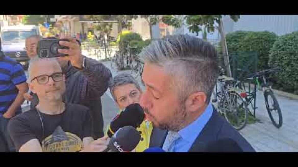 Αφέθηκε ελεύθερος με περιοριστικούς όρους ο βιολογικός πατέρας