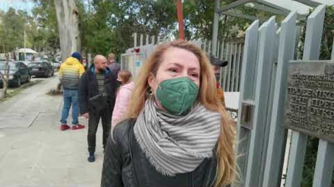 Ουκρανοί που ζουν στην Ελλάδα - Σπεύδουν στην πρεσβεία για να επιστρέψουν στην πατρίδα τους