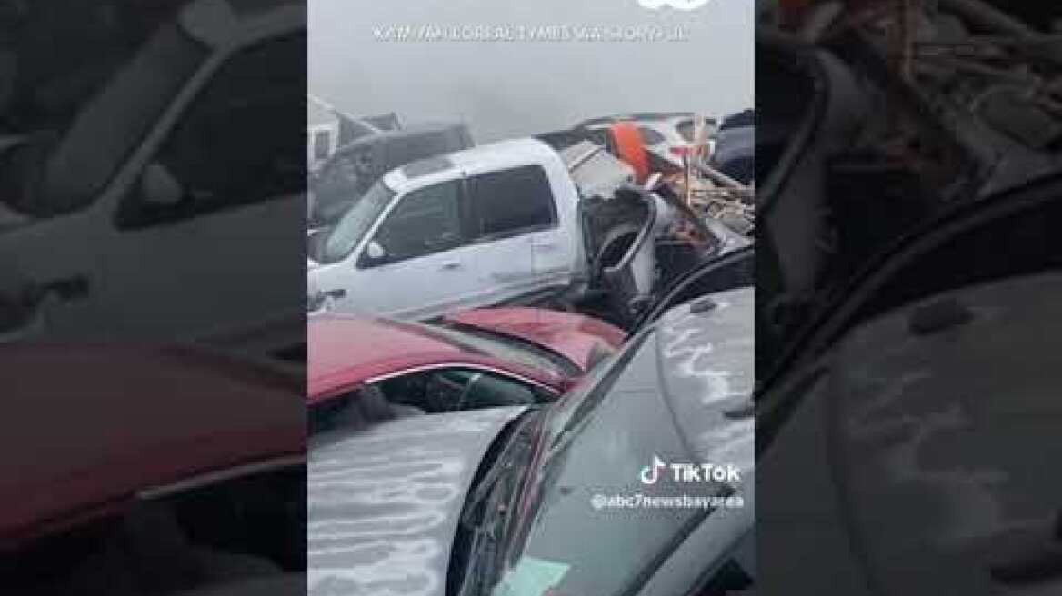 Massive car pileup as 'superfog' causes low visibility along Louisiana highway