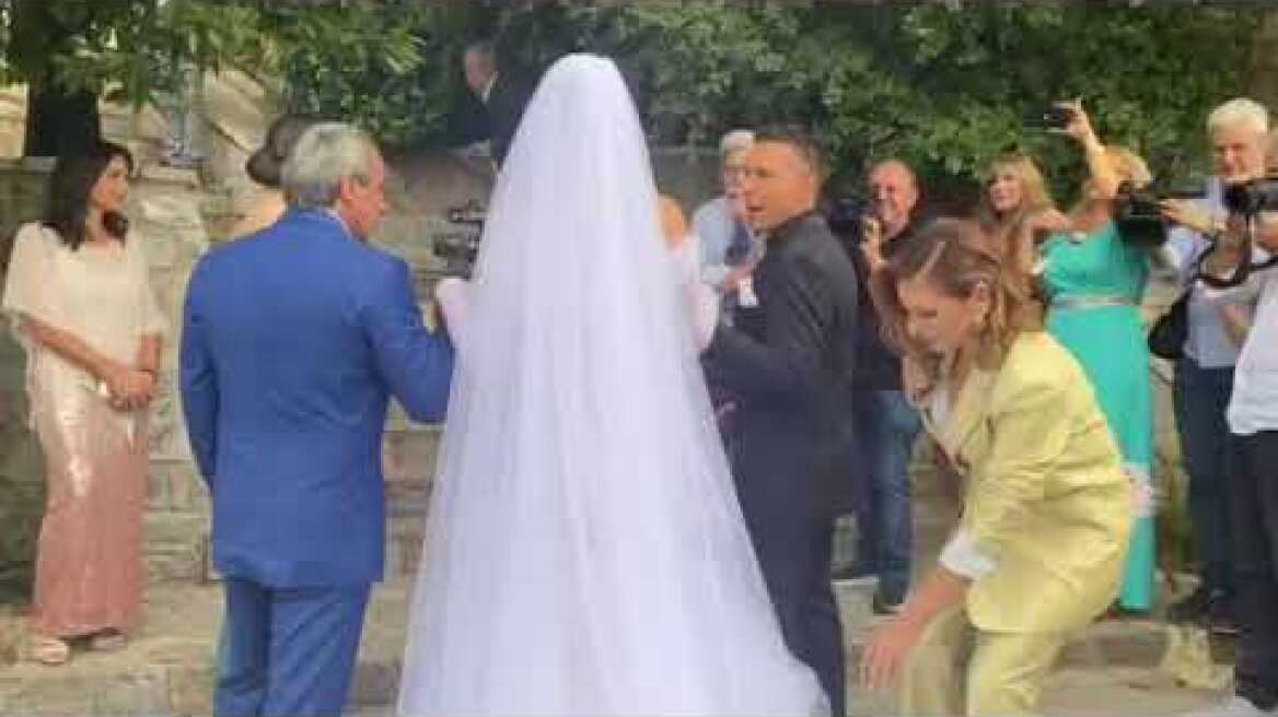 Ο γάμος του Γιώργου Αγγελόπουλου με τη Δήμητρα Βαμβακούση (2)