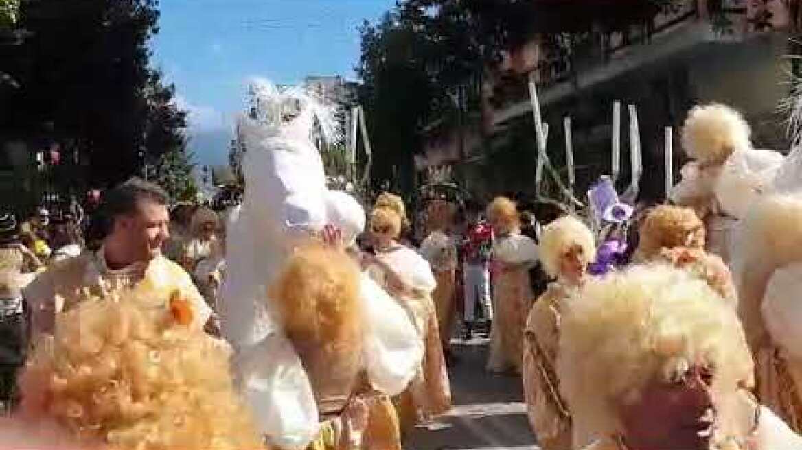 tempo24 - ΠΑΤΡΙΝΟ ΚΑΡΝΑΒΑΛΙ - Η "ΑΠΑΓΟΡΕΥΜΕΝΗ" ΠΑΡΕΛΑΣΗ 2