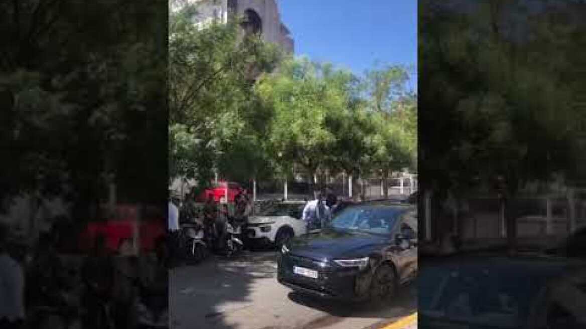 Άφιξη Κασσελάκη στα γραφεία του ΣΥΡΙΖΑ