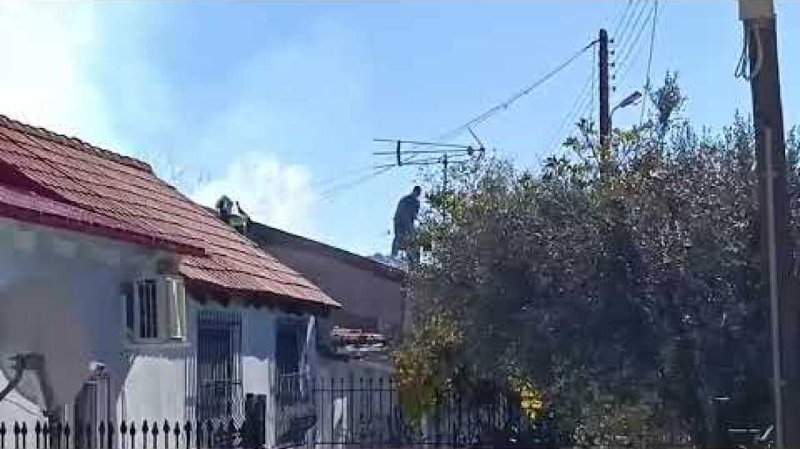 Σέρρες: Φωτιά σε κατοικία κοντά στο 3ο Γυμνάσιο- 2