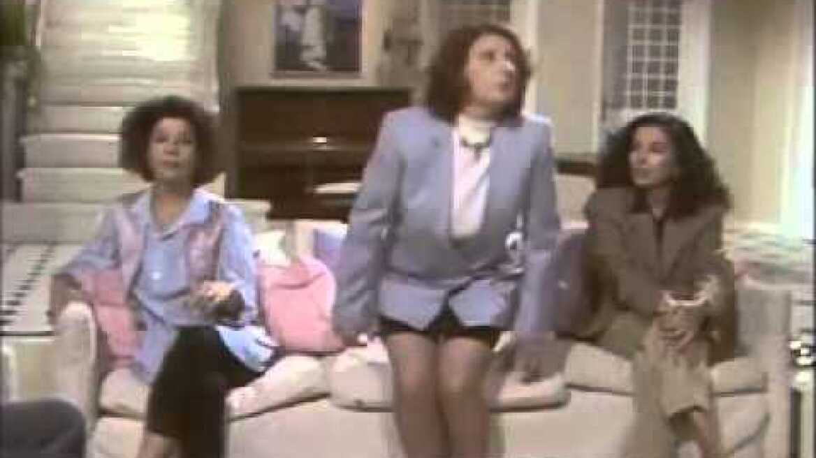 Τρεις Χάριτες, Λένω Μπότσαρη