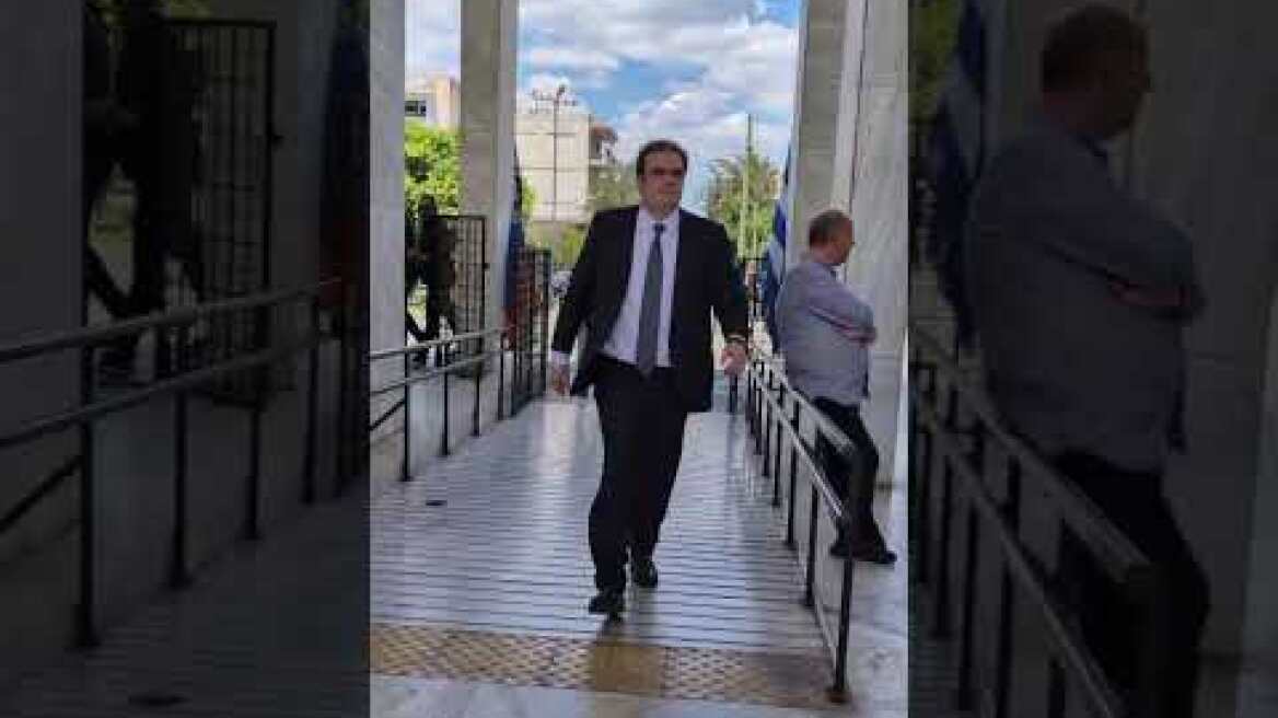 Κηδεία Χρήστου Ροκόφυλλου: Κυριάκος Πιερρακάκης