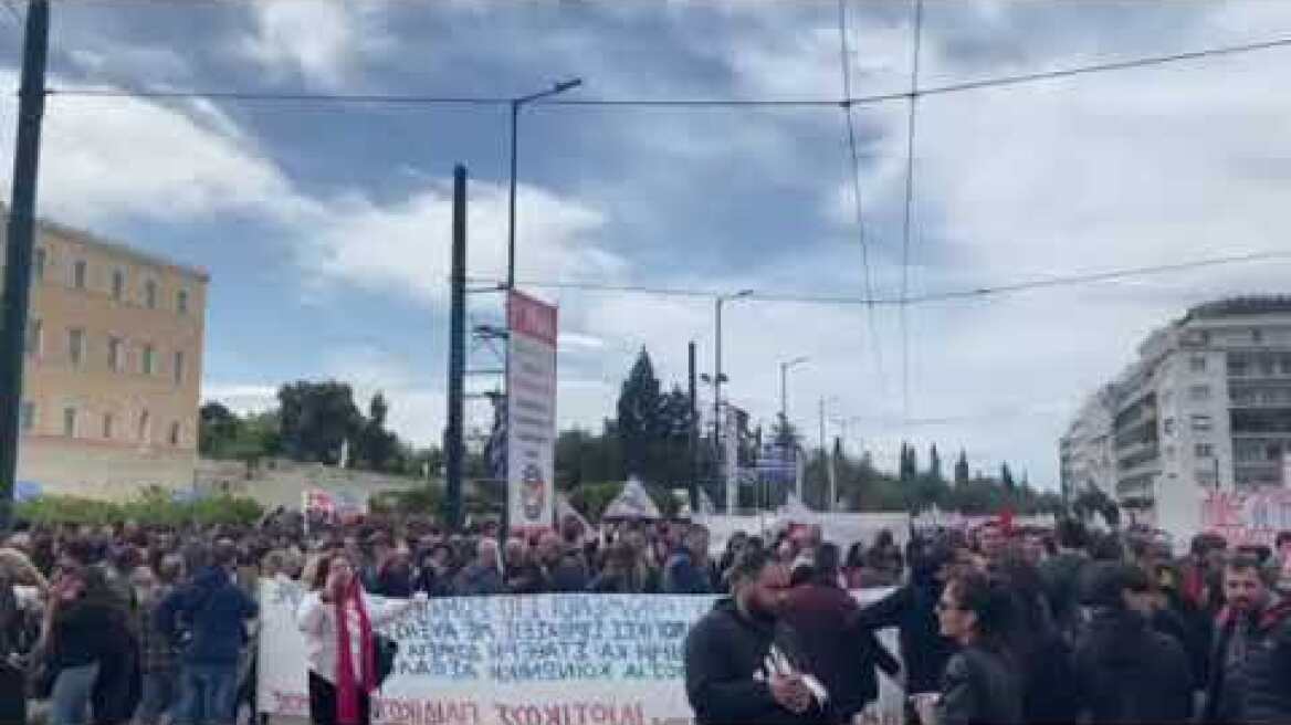 Βίντεο από το Σύνταγμα