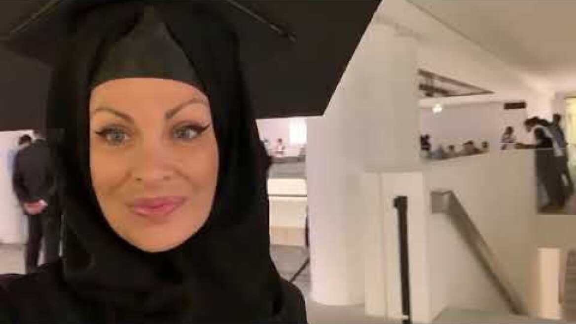 Η Ελληνίδα που χόρεψε στην εθνική εορτή των Αραβικών Εμιράτων (7)