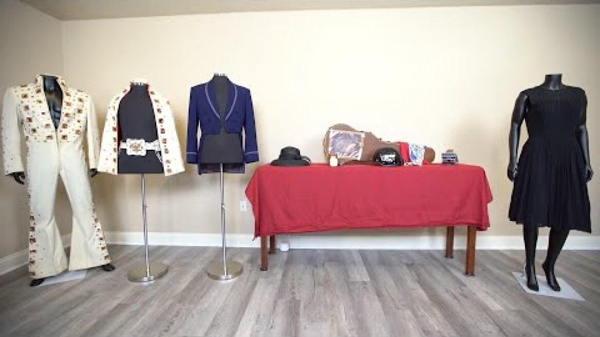 Iconic Elvis Presley memorabilia up for auction