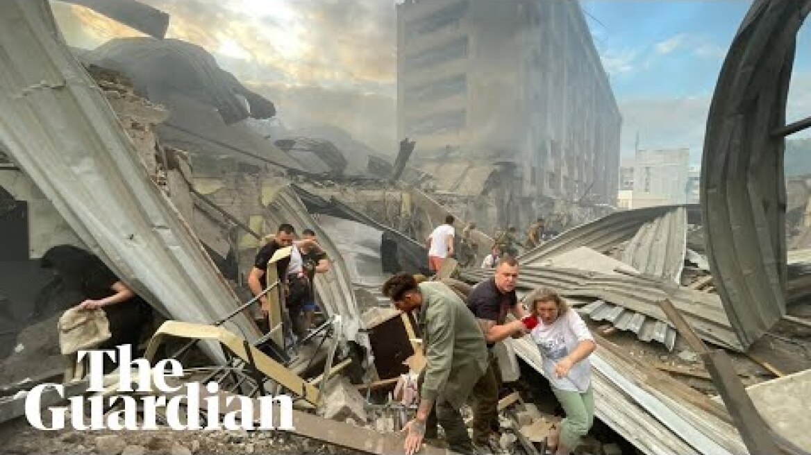 Deadly Russian missile strike on busy pizza restaurant in Kramatorsk