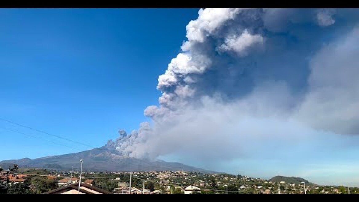 Eruzione in diretta Etna pericolosa 24/12/2018