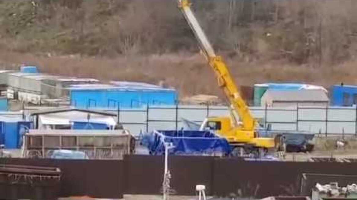 Из «китовой тюрьмы» в Приморье вывозят млекопитающих | Whale prison in Primorsky district,  Russia