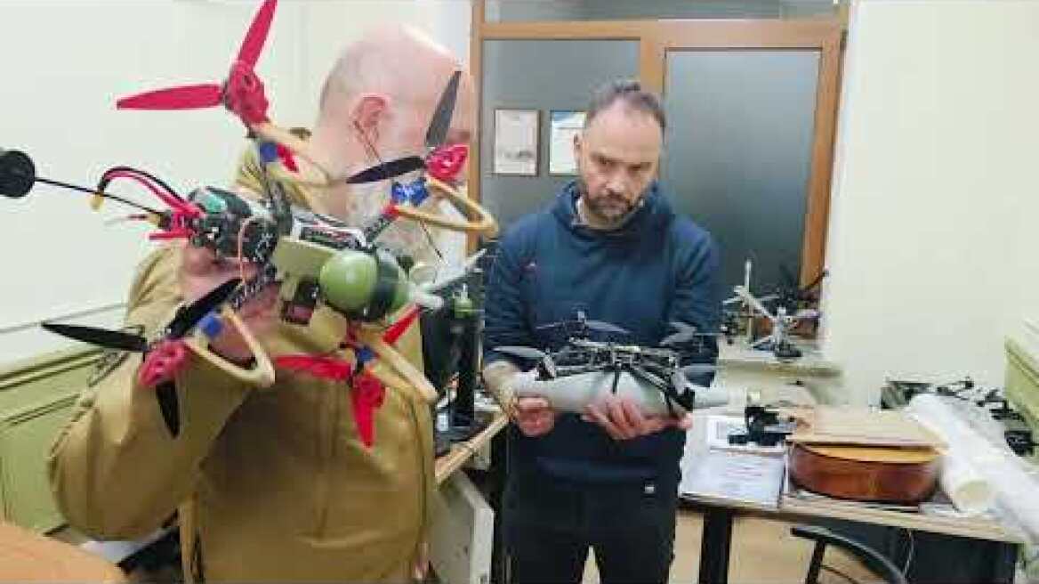 To protothema.gr στην καρδιά των ουκρανικών drones 7