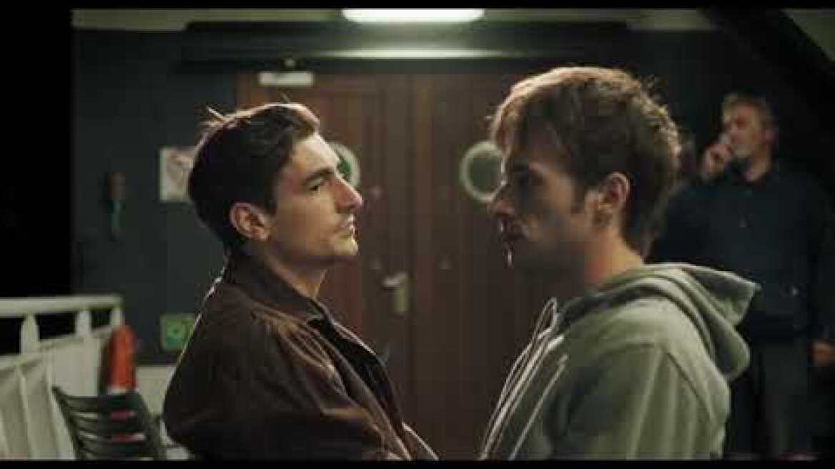 Άνθρωπος με τις απαντήσεις, Ο (2020)