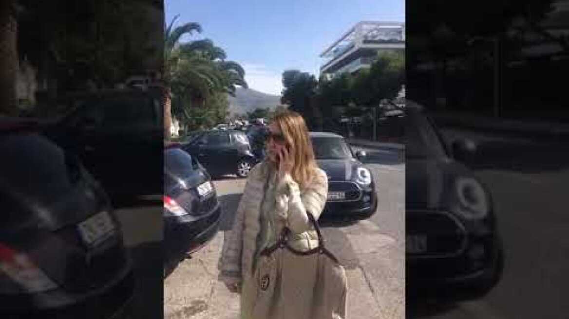 Υπάλληλοι της εταιρείας στη Γλυφάδα