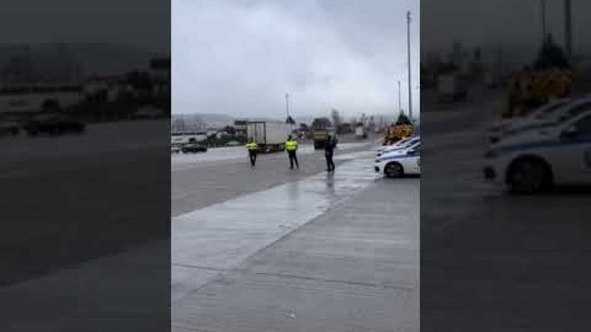 'Ελεγχοι της Διεύθυνσης Τροχαίας Αττικής για τον εφοδιασμό με αντιολισθητικά μέσα