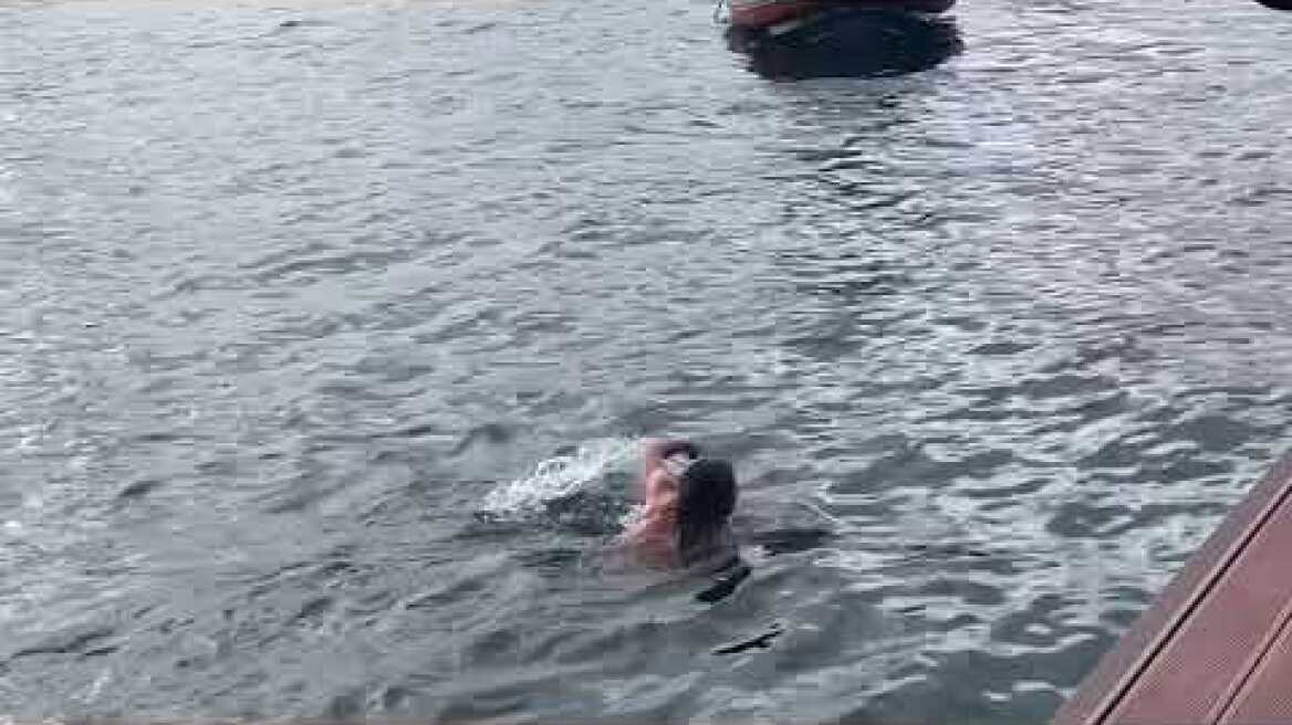 Με λαμπρότητα ο αγιασμός των υδάτων στη Θεσσαλονίκη